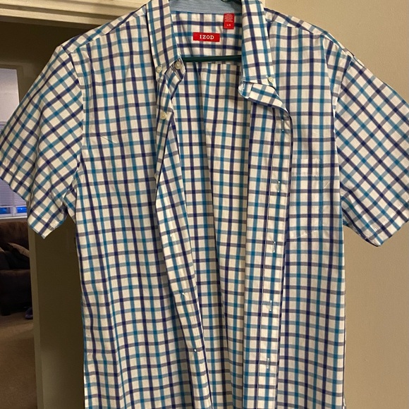 Izod short sleeve button down shirt - Picture 1 of 3